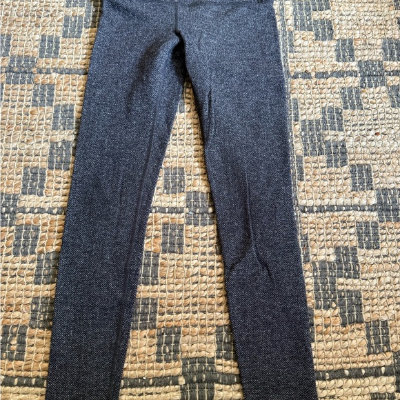 Ivivva girls Charcoal herringbone Gray Leggings size 7 - Picture 1 of 5